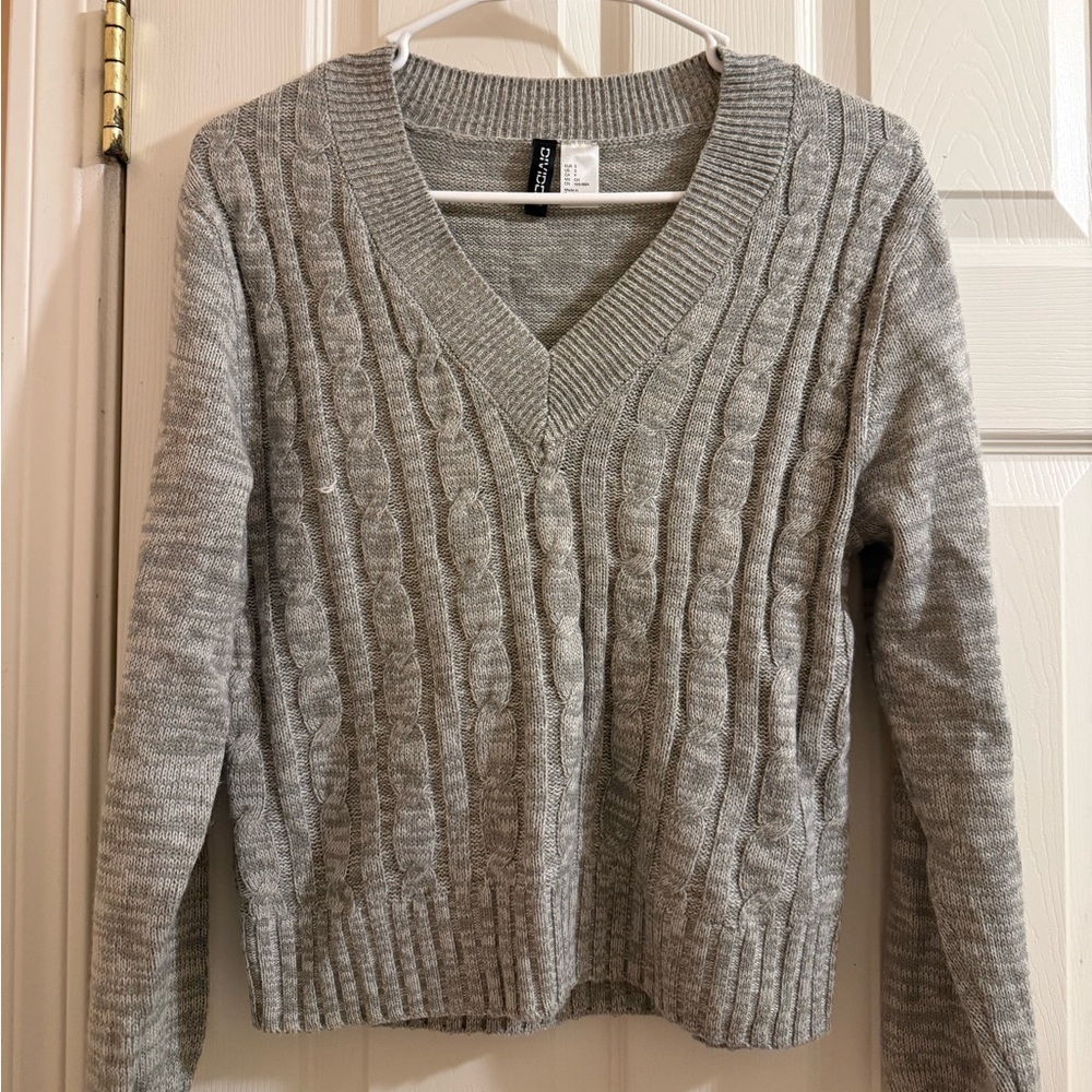 Divided Light Gray V-Neck Cable Knit Sweater